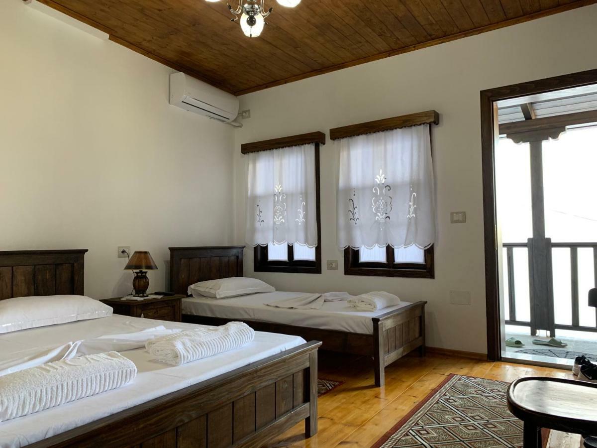 Guest House Genti Berat Zimmer foto