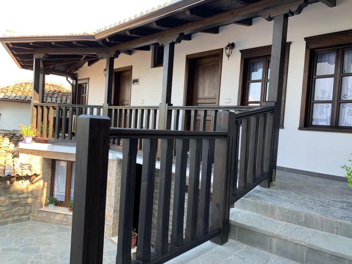 Guest House Genti Berat Exterior foto
